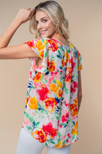 Load image into Gallery viewer, White Birch Flutter Sleeve Floral Top
