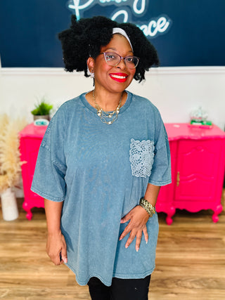 Crochet Pocket Mineral Washed Top - Faded Teal