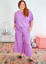 Load image into Gallery viewer, Natasha Textured Crop Pants - Violet
