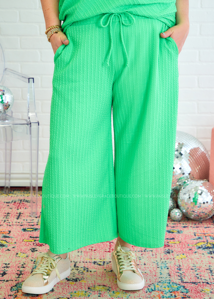 Natasha Textured Crop Pants - Green