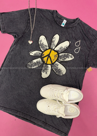 Dirty Daisy Tee