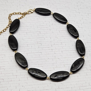 Shadow Form Amelia Necklace