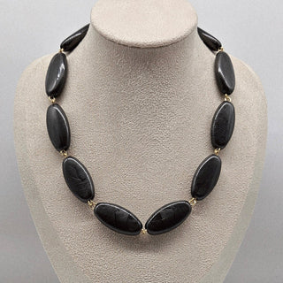 Shadow Form Amelia Necklace