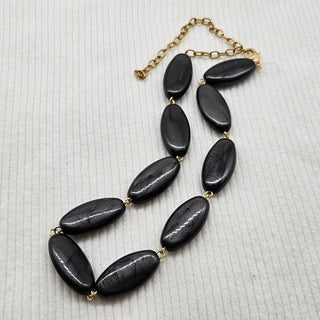 Shadow Form Amelia Necklace