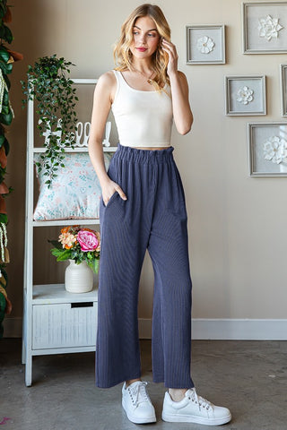 Solid Urban Ribbed Cropped Pants