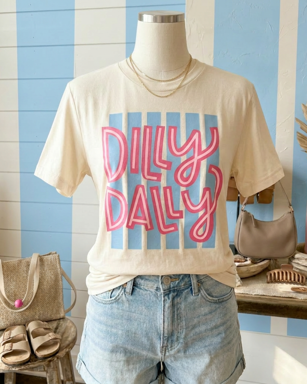 Dilly Dally Darling Tee