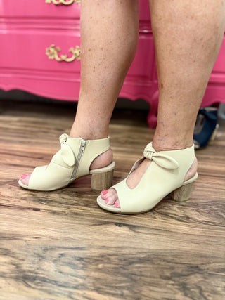 Mora Bow Block Heel - Nude - FINAL SALE