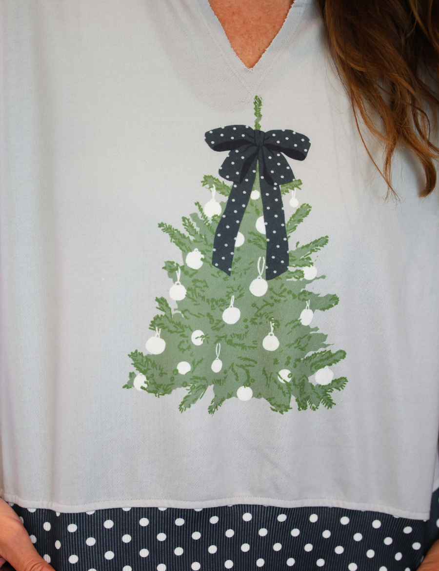 PREORDER- Polka Dot Bow Tree Pullover