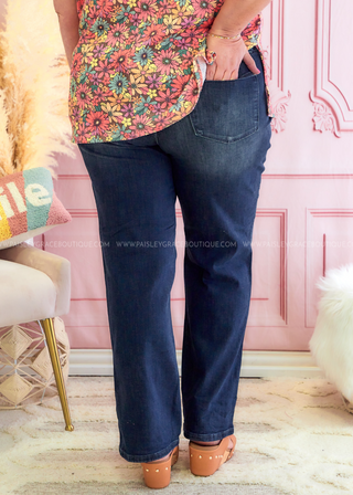 Farrah Classic Straight Jeans by Judy Blue