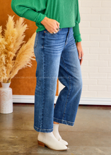Load image into Gallery viewer, Camden Jeans by Judy Blue
