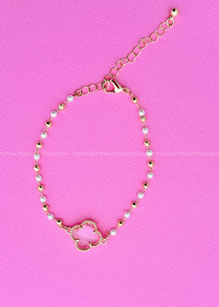 Ashlynn Crystal Clover Bracelet