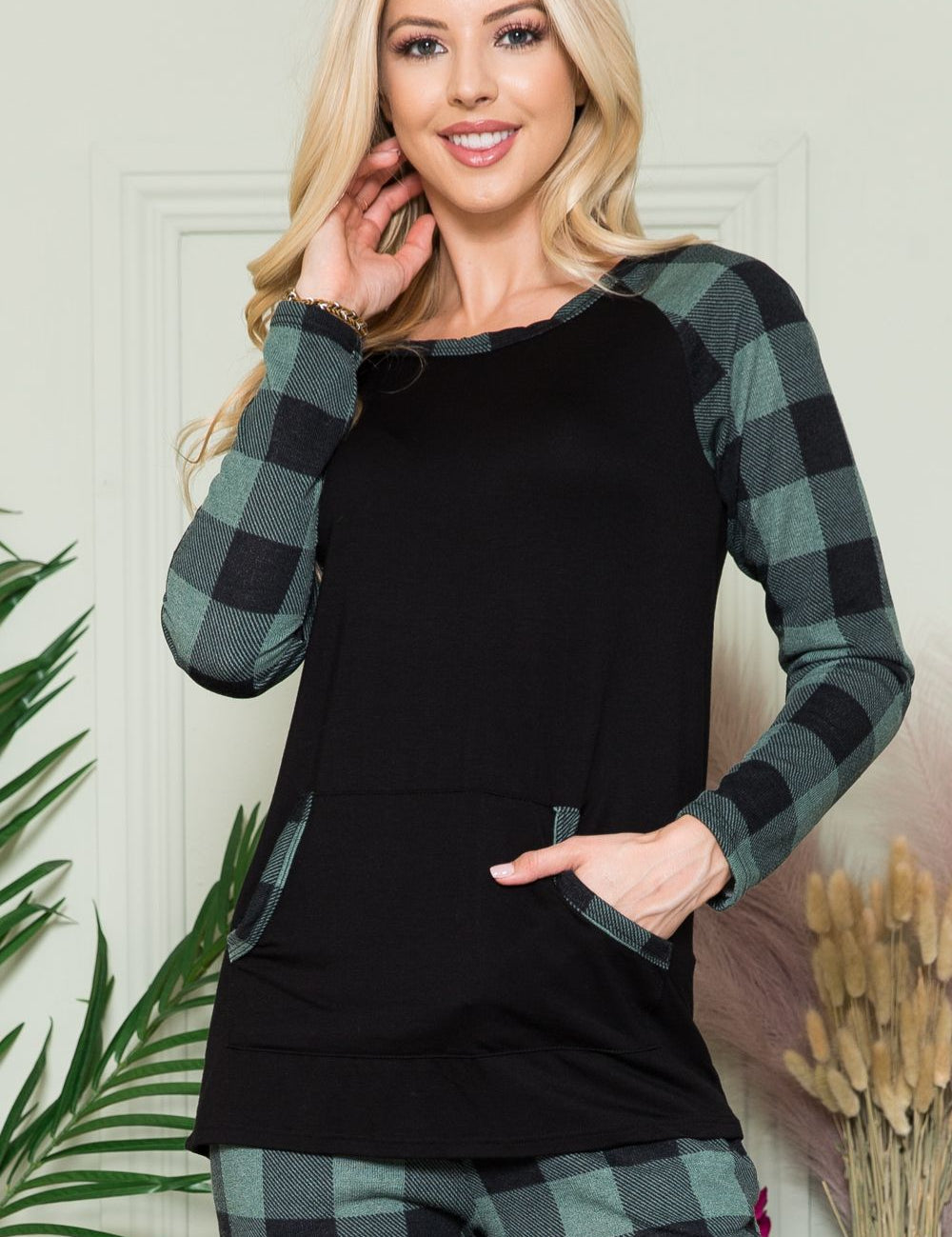 Feeling Fabulous Top - 2 Colors