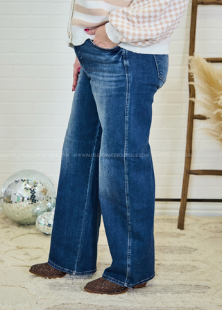 Risen Tummy Control High Rise Jeans