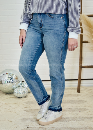 Judy Blue Mid Rise Rigid Magic Release Hem Jeans