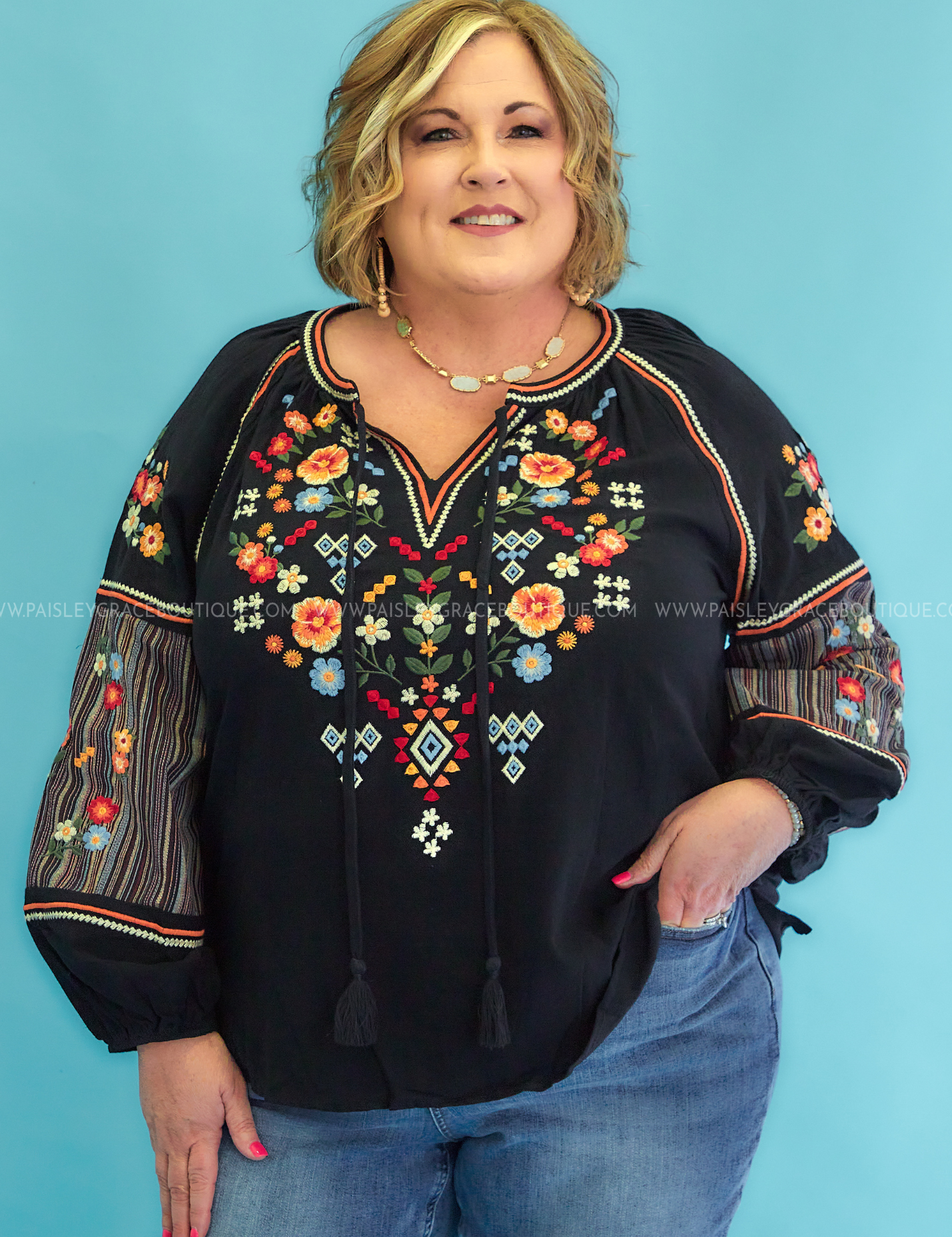 Stars Hollow Top - Black - LAST ONES FINAL SALE