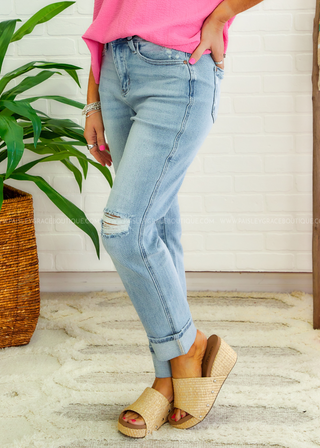 Sam Mid Rise Star Pocket Boyfriend Jeans