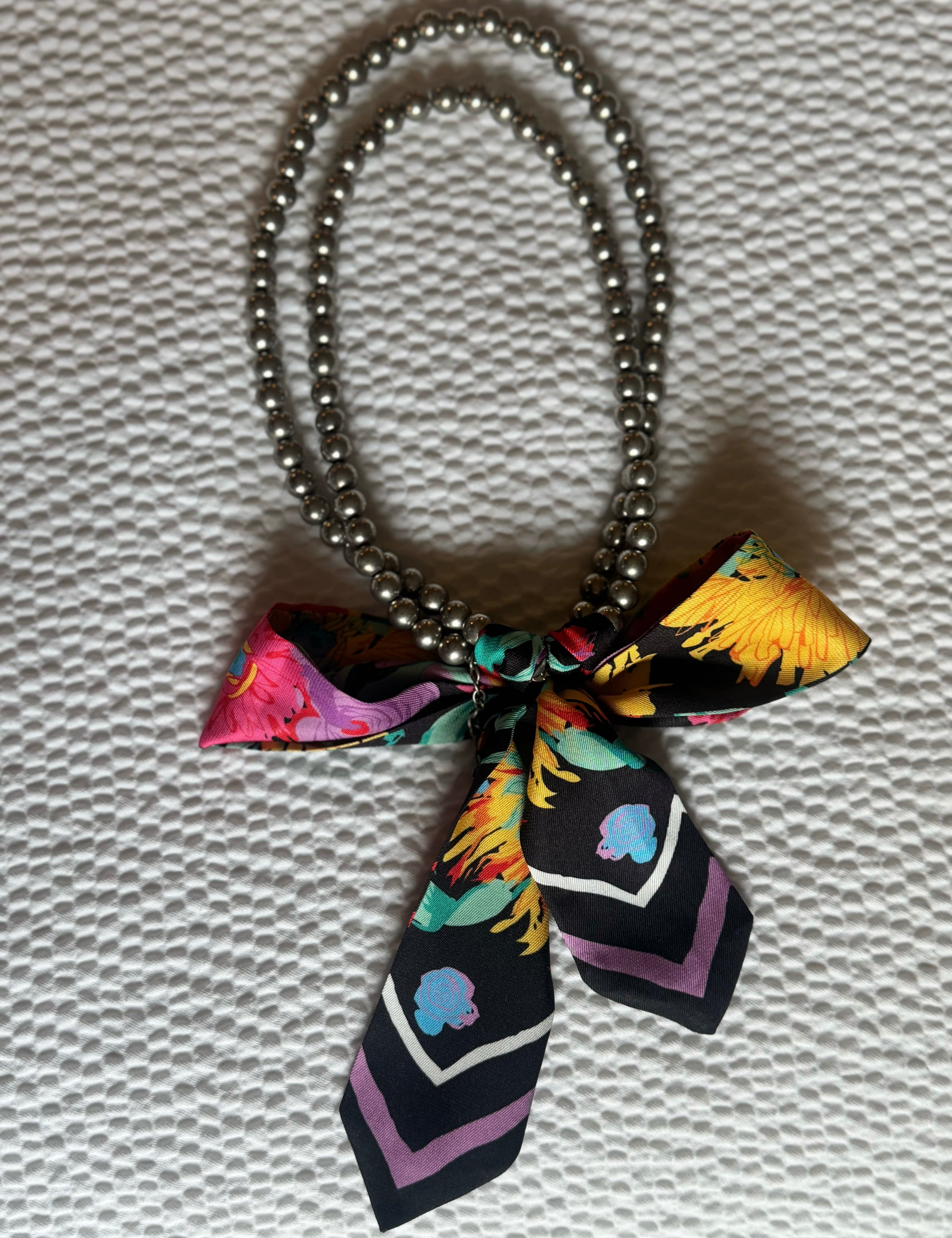 Necklace with Twilly - 4 Colors