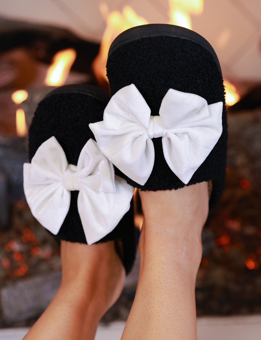Cozy Bow Slippers- Black/White