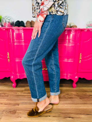 Colette Mid Rise Boyfriend Classic Cuffed