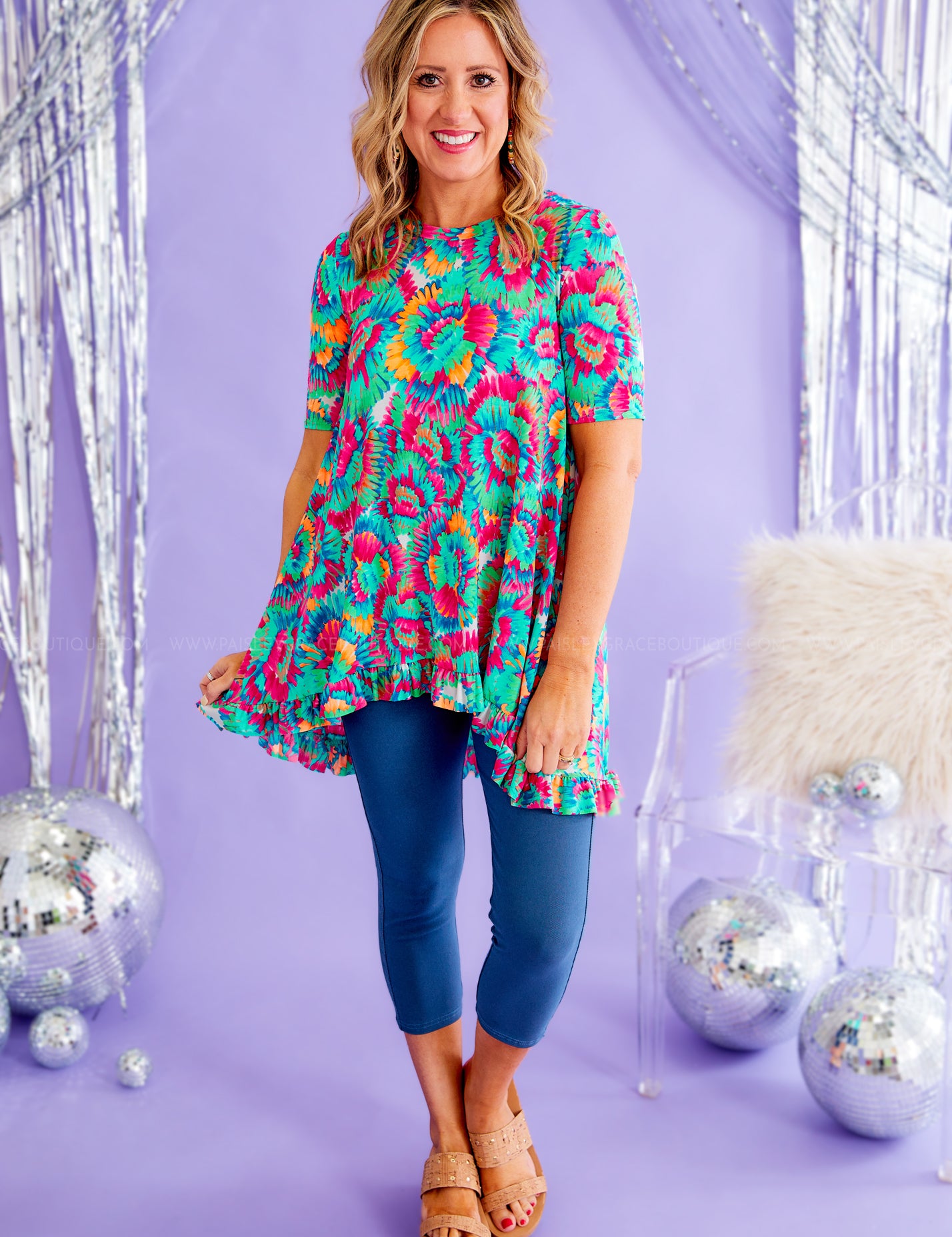 Bearer Of Fab News Top* FINAL SALE *