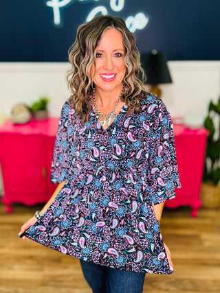 Dear Scarlett Dreamer Top In Black Multi Paisley