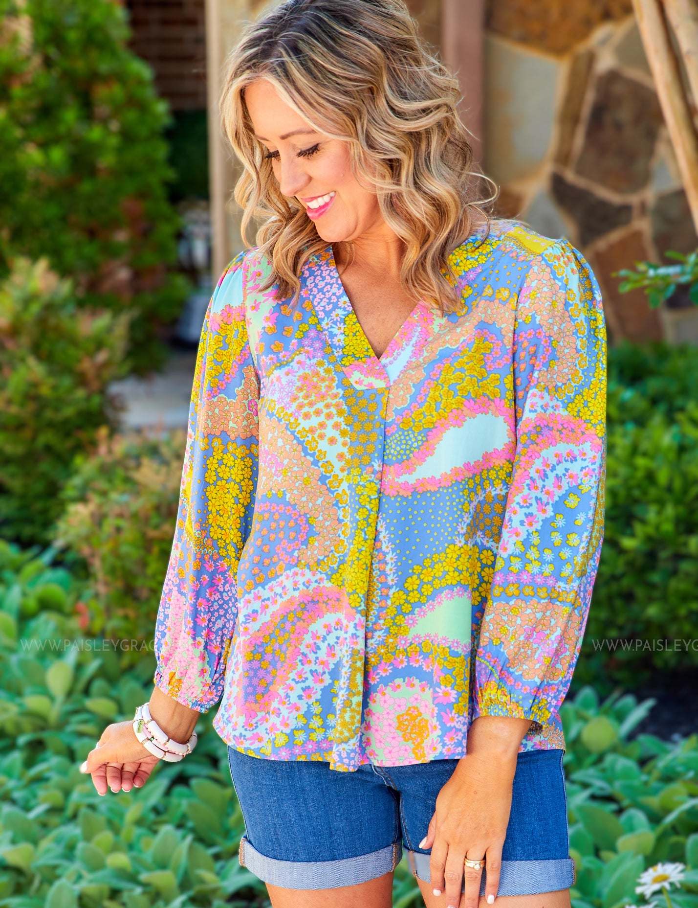Among the Daisies Top* LAST ONES FINAL SALE *