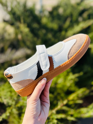 Calm Down by Corkys - Sand