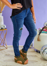 Load image into Gallery viewer, Jovie Mid-Rise Jeans - FINAL SALE
