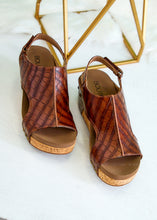 Load image into Gallery viewer, Carley Wedge by Corkys - Brown Croco
