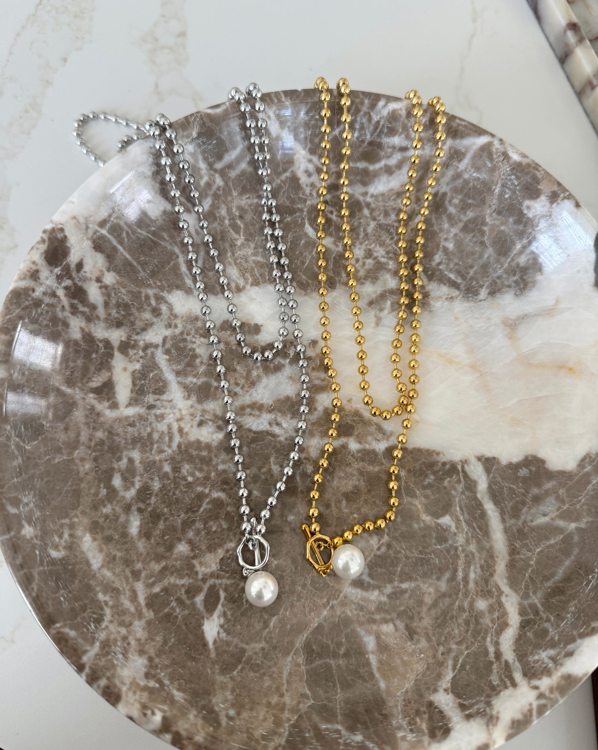 DANIELLE-NECKLACE-GOLD-Front.jpg