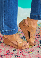 Load image into Gallery viewer, Docie Doe Wedges by Corkys - Caramel
