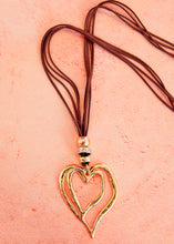 Load image into Gallery viewer, Remington Heart Necklace - 2 Colors
