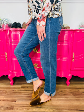 Colette Mid Rise Boyfriend Classic Cuffed