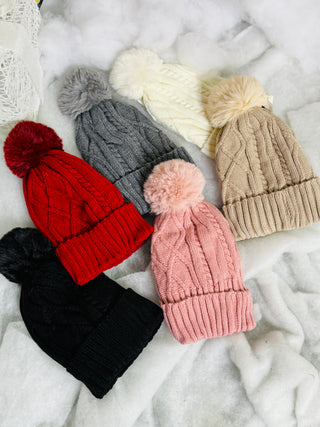 DB -  Knit Pom Pom Hat