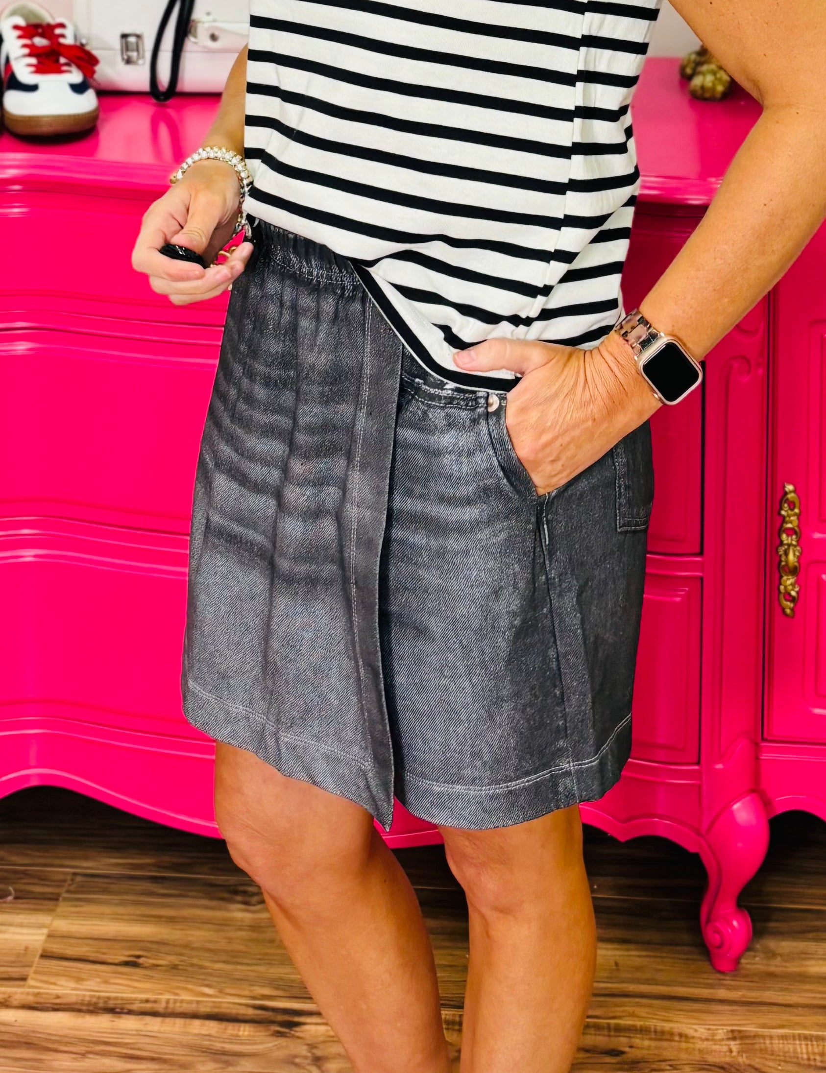 Dear Scarlett Shine Down Zenim Skort - Charcoal - FINAL SALE