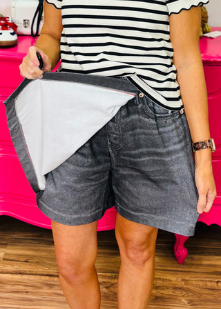 Dear Scarlett Shine Down Zenim Skort - Charcoal