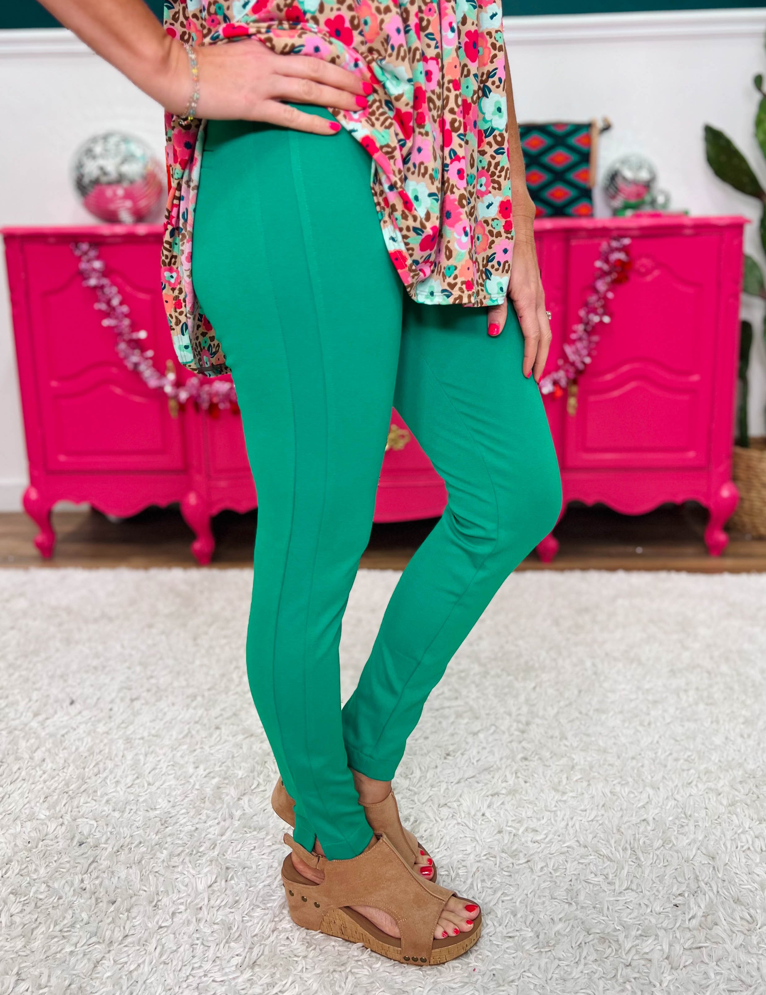 28" Chic Solid Skinny Pants - Kelly Green* FINAL SALE *