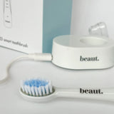 beaut. smile kleen toothbrush - white