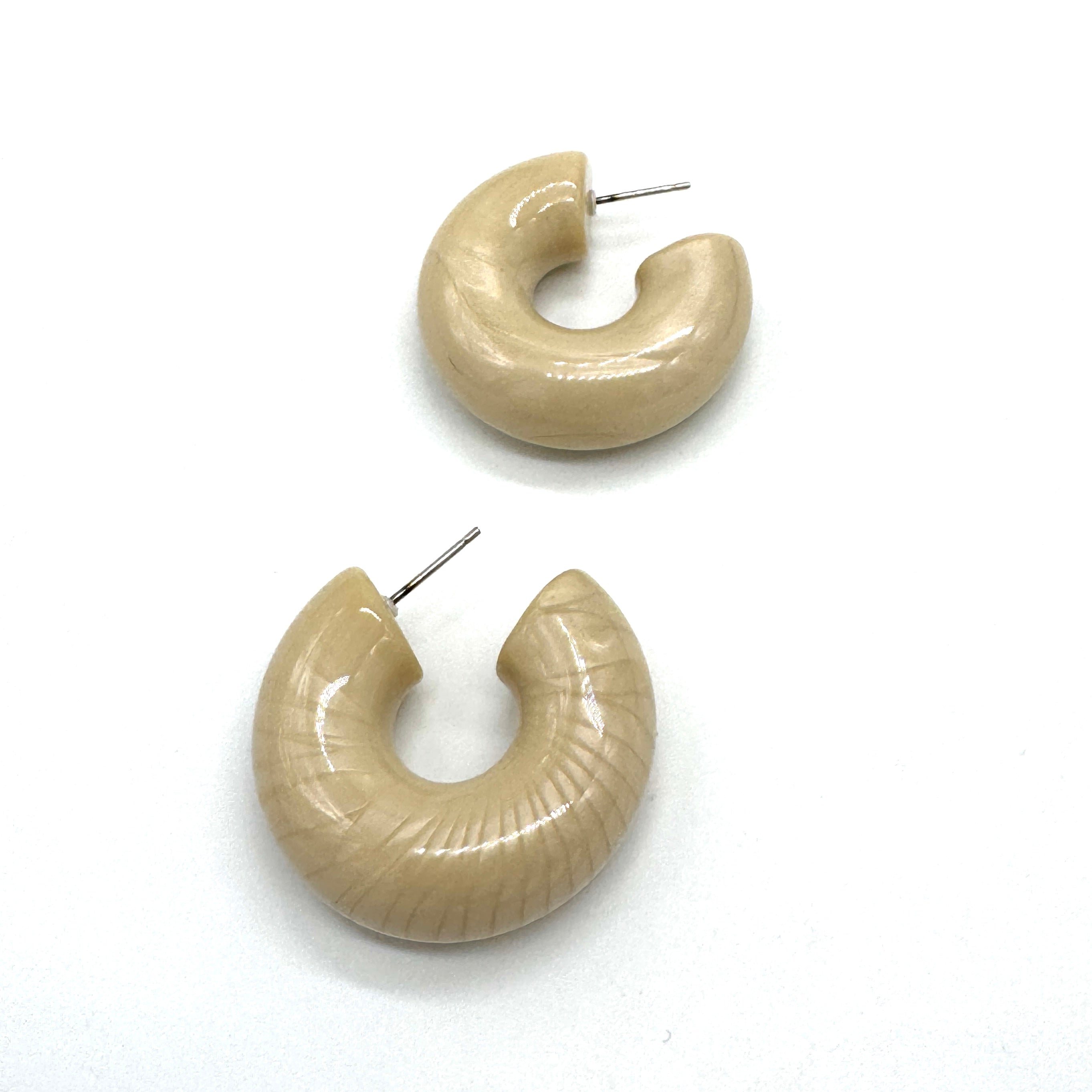 Kuru Kuru Hoop Earrings