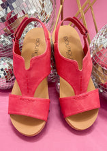 Load image into Gallery viewer, Refreshing Wedges by Corkys - Red

