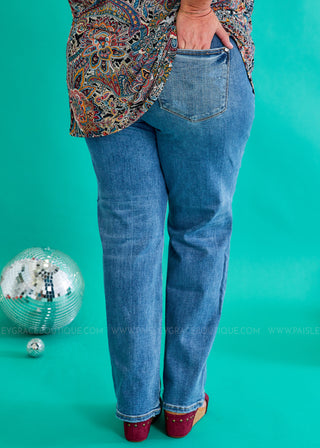 Alice Jeans - Mid-Rise by Judy Blue