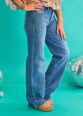 Alice Jeans - Mid-Rise by Judy Blue