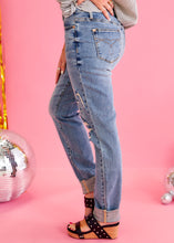Load image into Gallery viewer, Annie Boyfriend Jeans by Judy Blue
