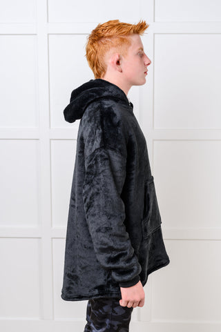 Kids Oversized Hoodie Blanket in Black