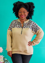 Load image into Gallery viewer, Wild At Heart Pullover - FINAL SALE
