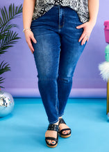 Load image into Gallery viewer, Cadence Skinny Jeans by Lovervet - DENIM DEAL
