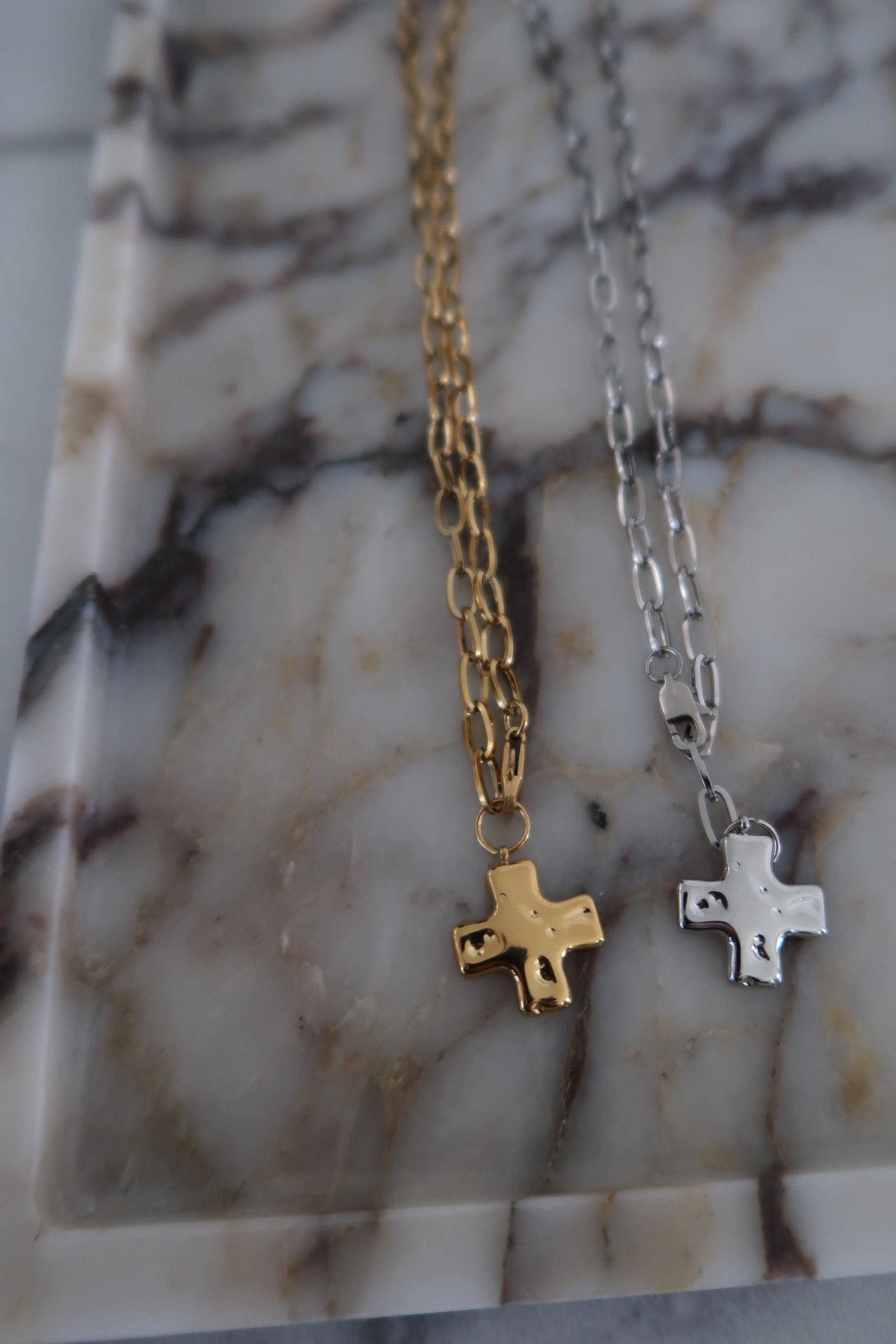 PAPERCLIP-CROSS-NECKLACE-GOLD-Front.jpg