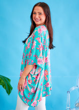 Load image into Gallery viewer, Gotta Get Away Kimono
