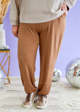 Load image into Gallery viewer, Bailey Joggers -Deep Camel - FINAL SALE
