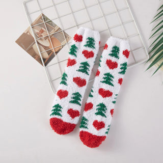 DB -  Holiday Comfort Fuzzy Socks - Hearts And Trees